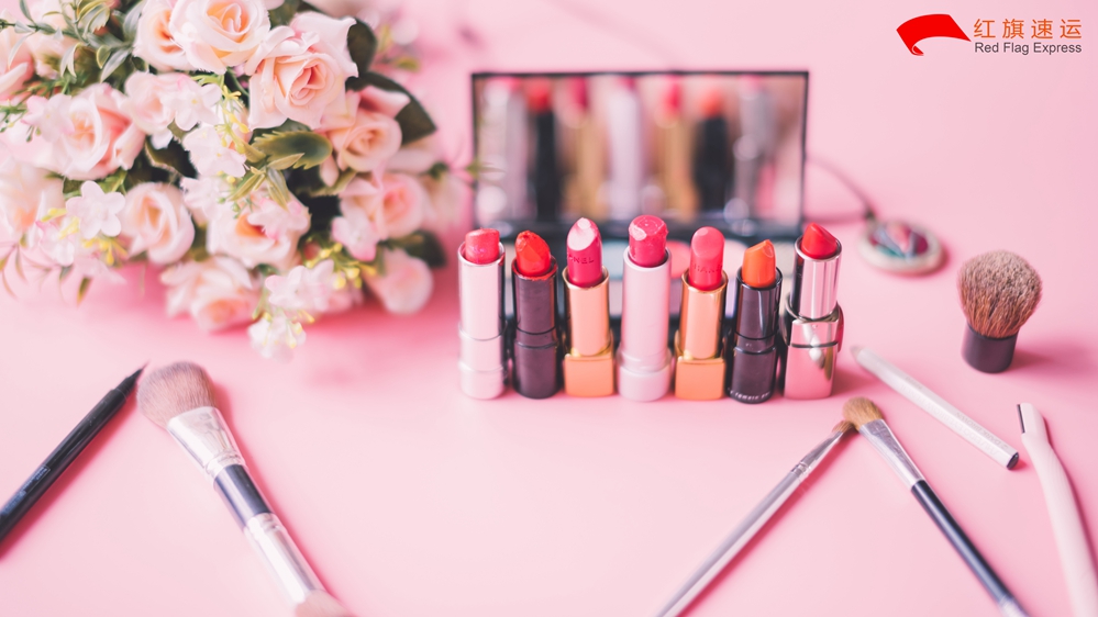 16392181159567.jpg 攝圖網(wǎng)_500498717_美妝口紅化妝品(企業(yè)商用)_副本.jpg